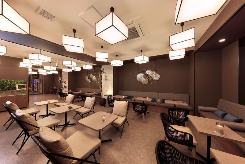 doutonbori crystal hotel