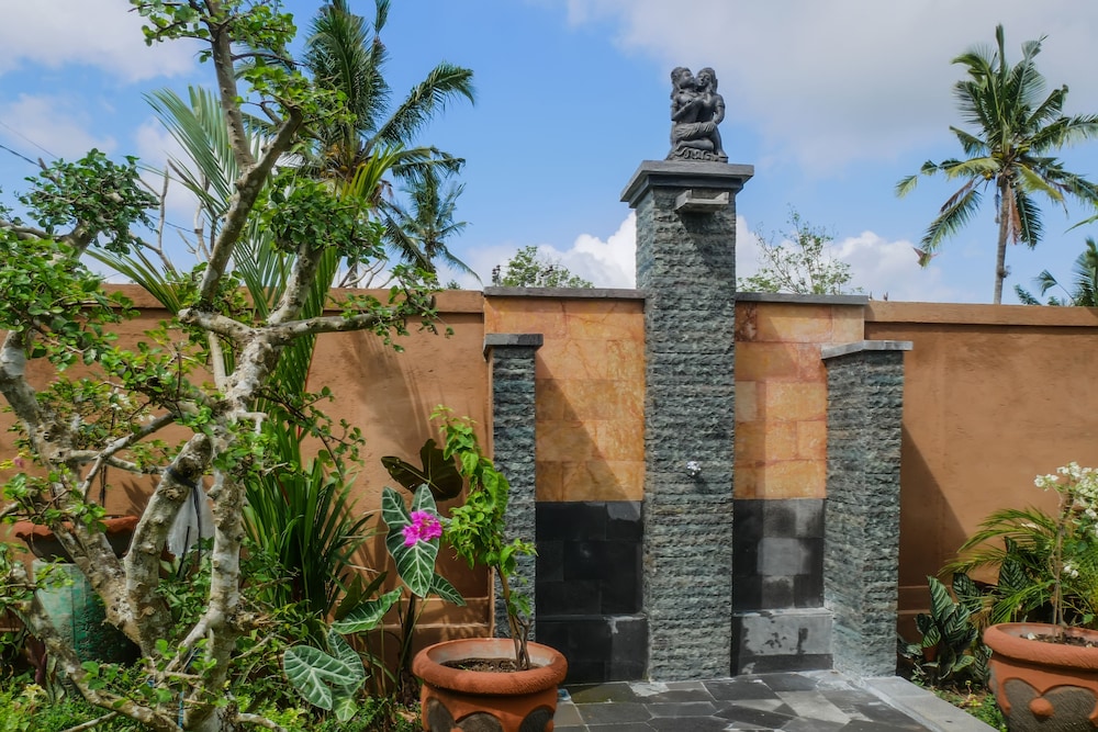 uma galih ubud villa