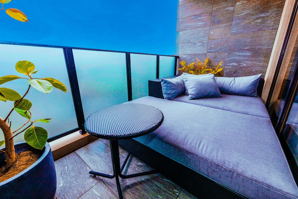 glamday style hotel and resort okinawa yomitan