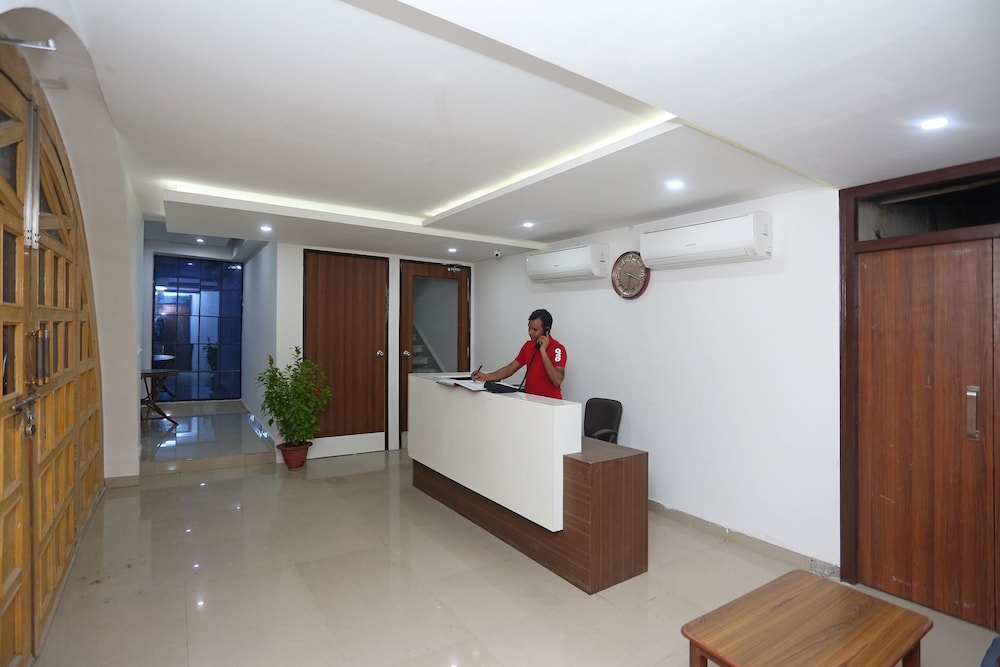 oyo flagship 18533 tulip inn