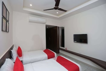 oyo flagship 18533 tulip inn
