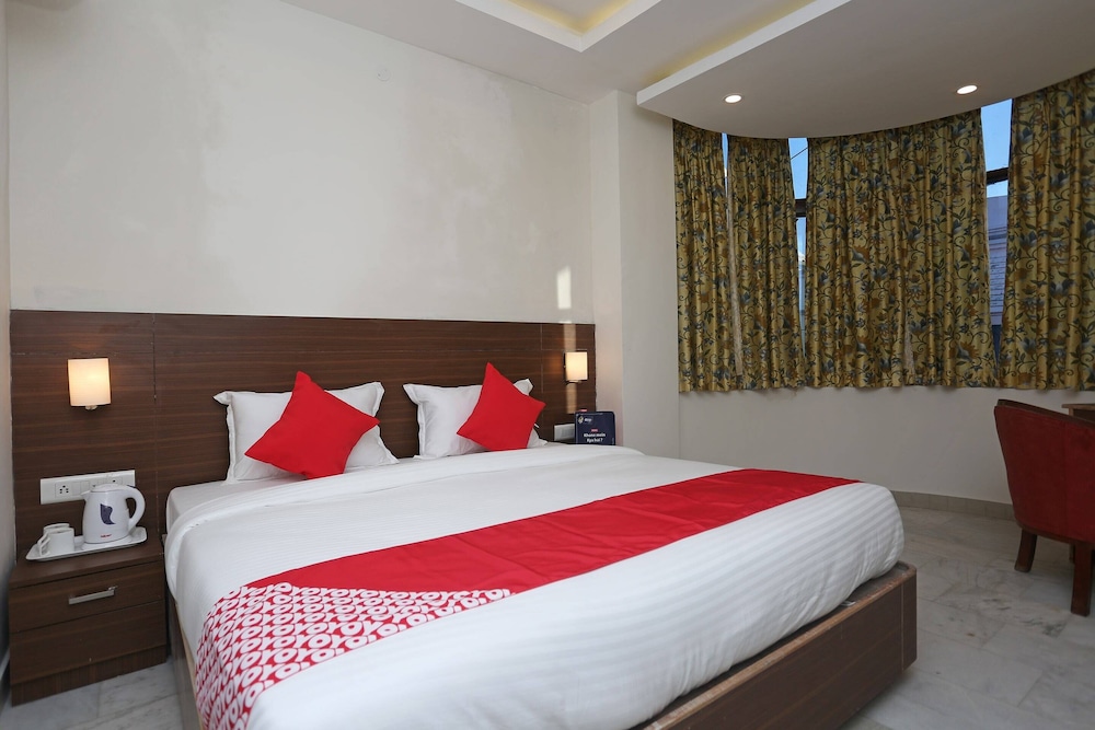 oyo flagship 18533 tulip inn