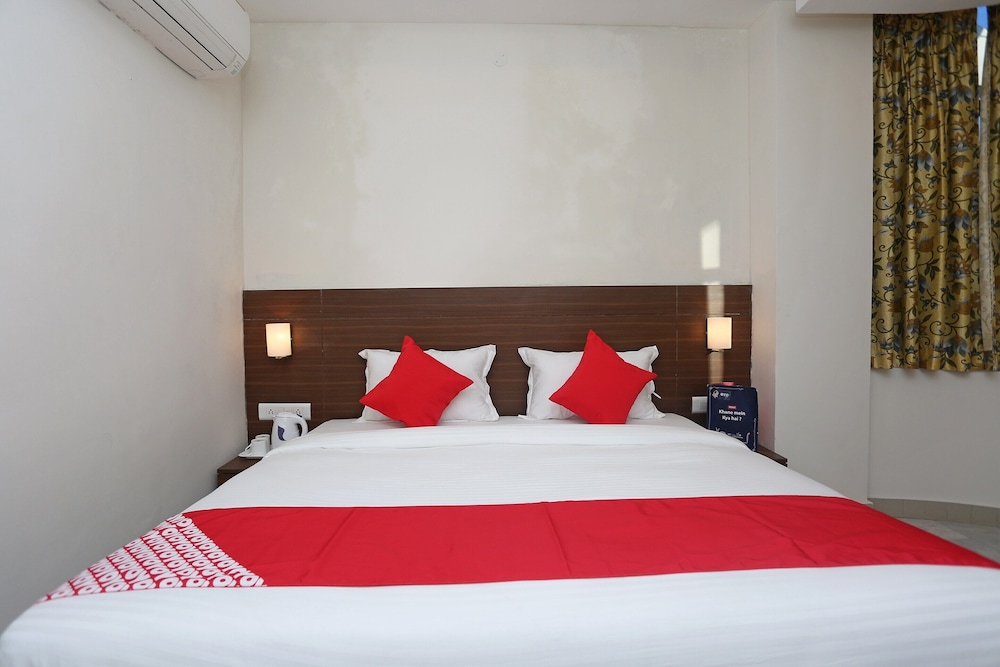 oyo flagship 18533 tulip inn