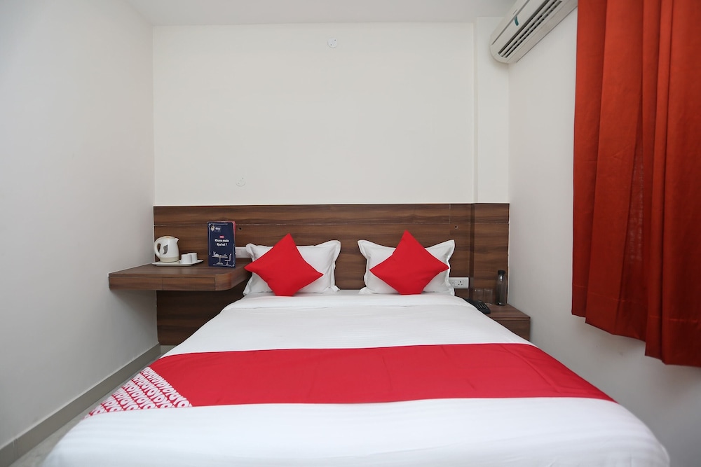 oyo flagship 18533 tulip inn