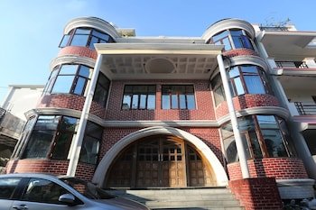 oyo flagship 18533 tulip inn