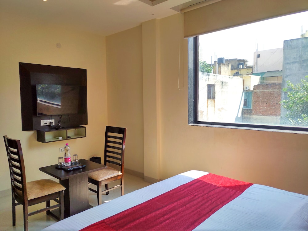 hotel paragon suites