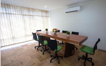 hotel cikini