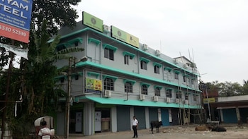 hotel gitanjali raiganj