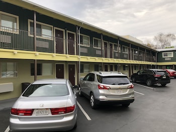 lombard plaza motel