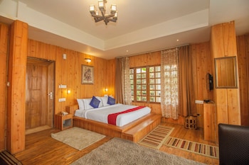 queens hill hotel and resorts