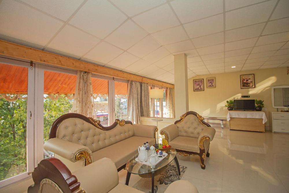 queens hill hotel and resorts