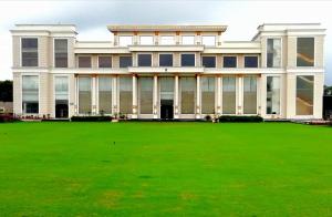 Palmdale Resort,Haryana>>Ambala,4 star