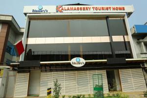 capital o 22459 edasserys kalamassery tourist home