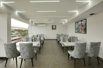 capital o 22459 edasserys kalamassery tourist home