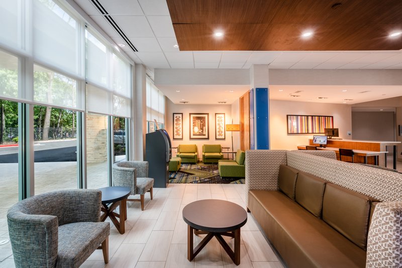 hol inn exp atlanta arpt ne hapeville