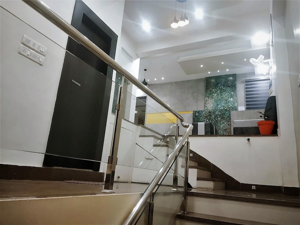 hotel suryansh