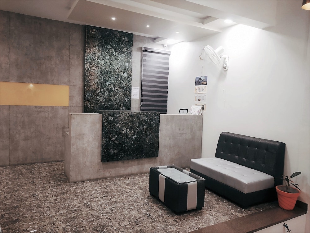 hotel suryansh