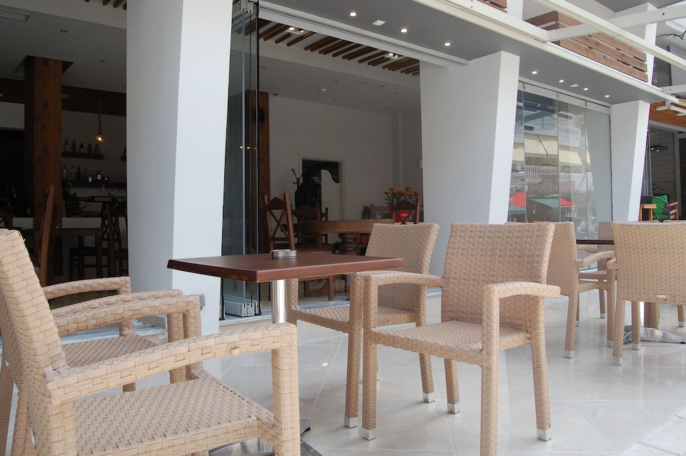 paralia beach boutique hotel