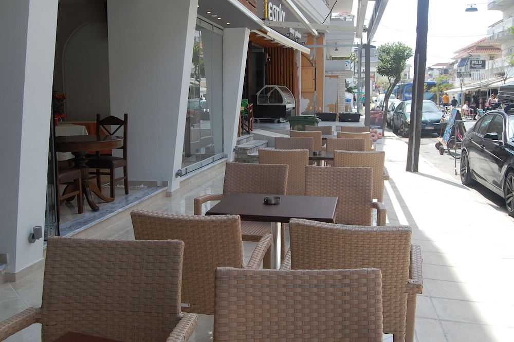 paralia beach boutique hotel