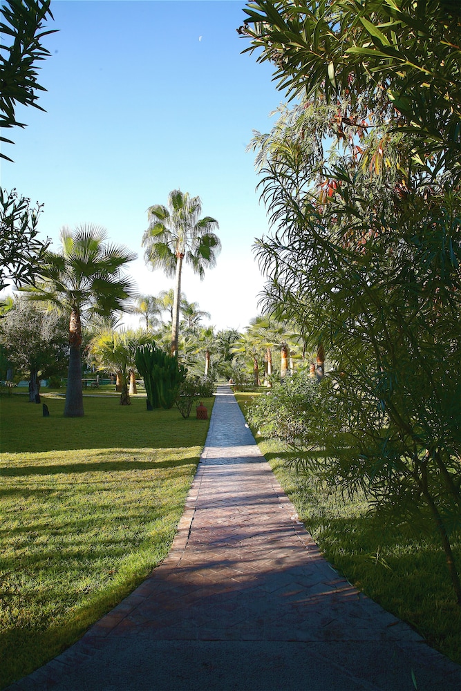 lodge k hotel and spa