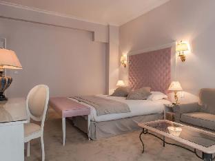 Princesse Caroline,Batignolles>>Arc De Triomphe,3 star