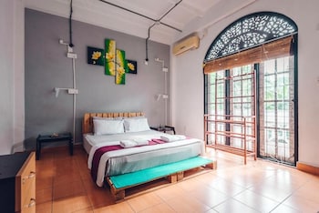 backpack hostel 44