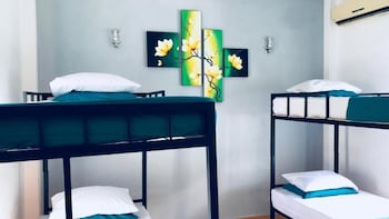 backpack hostel 44