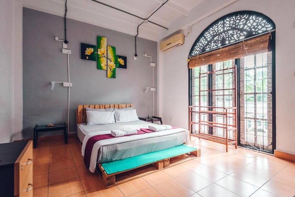 backpack hostel 44