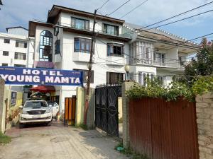 hotel young mamta