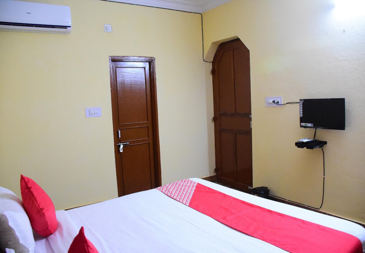 pink villa guest house by oyo rooms