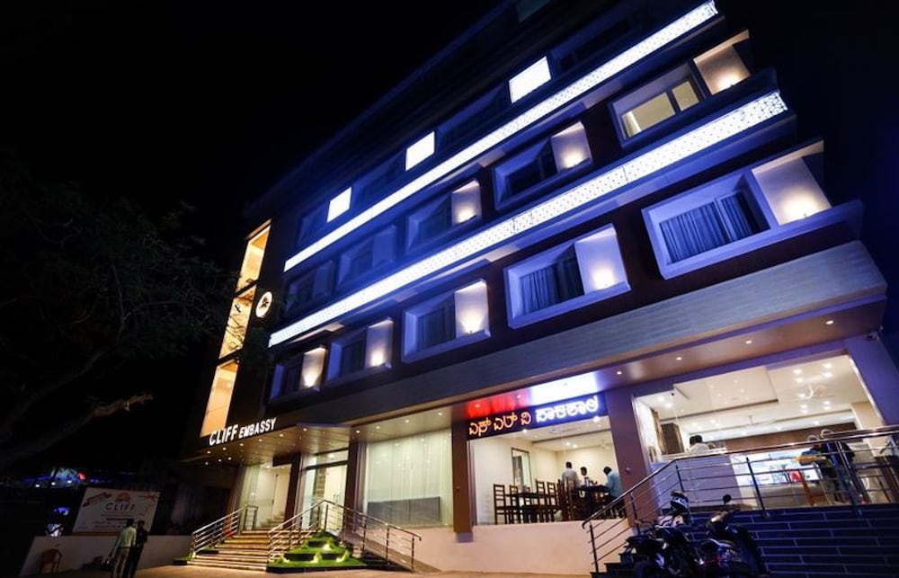 Cliff Embassy Banquet & Suites,Karnataka>>Shimoga,3 star
