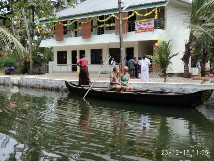 royal munroe palace home stay