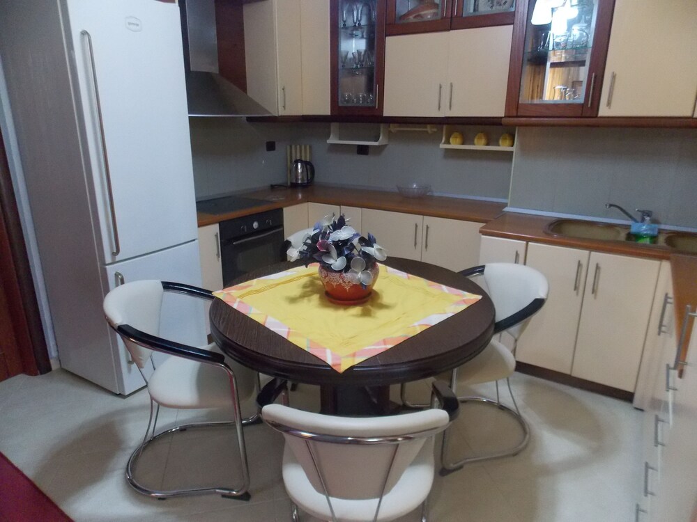 alfreds apartments