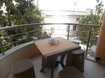 alfreds apartments