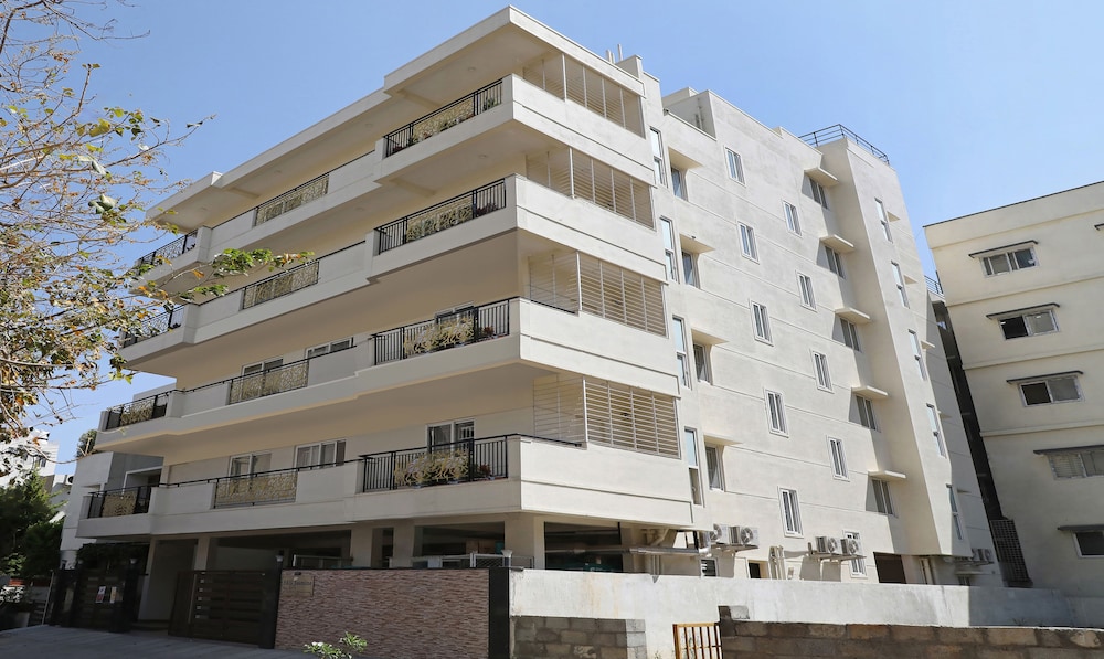 treebo kings suits hsr layout