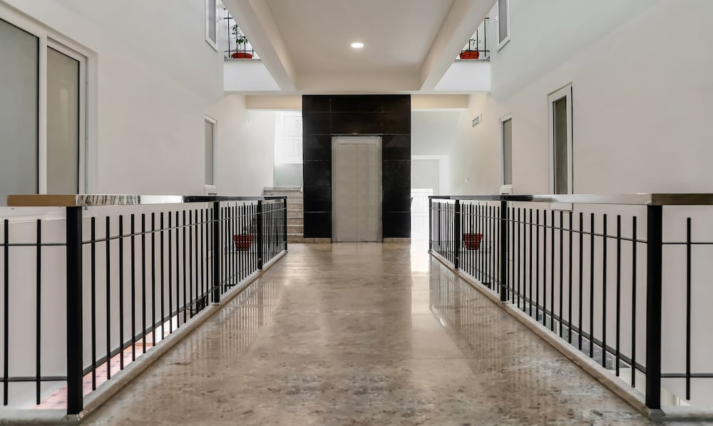 treebo kings suits hsr layout