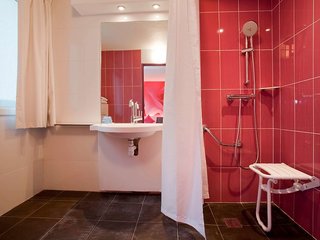 ibis styles paris val de fontenay