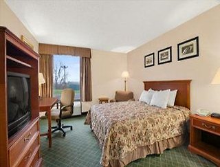 Days Inn By Wyndham Columbus Airport,Gahanna>>Columbus,2 star