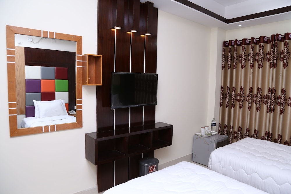 platinum hotel ltd