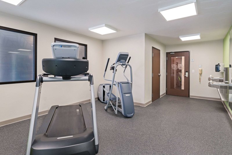 woodspring suites davenport quad cities