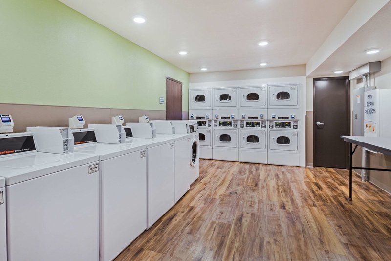 woodspring suites davenport quad cities