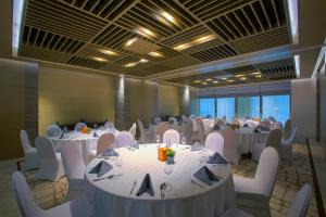 Grayton Hotel Dubai,Sharjah>>Bur Dubai,4 star