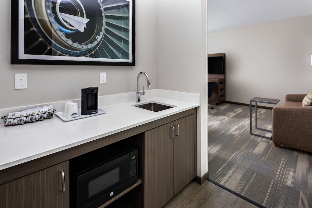 hampton inn and suites san diego airport liberty station