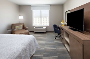 hampton inn and suites san diego airport liberty station