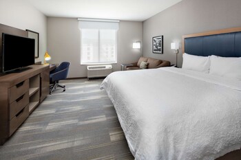 hampton inn and suites san diego airport liberty station