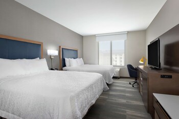 hampton inn and suites san diego airport liberty station