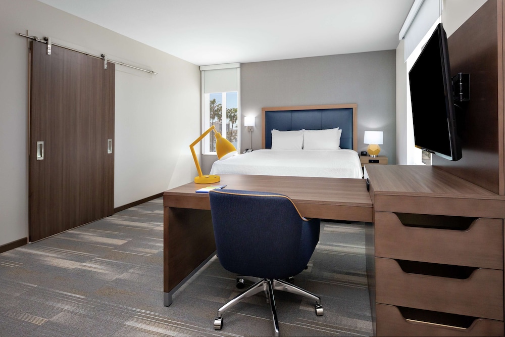 hampton inn and suites san diego airport liberty station