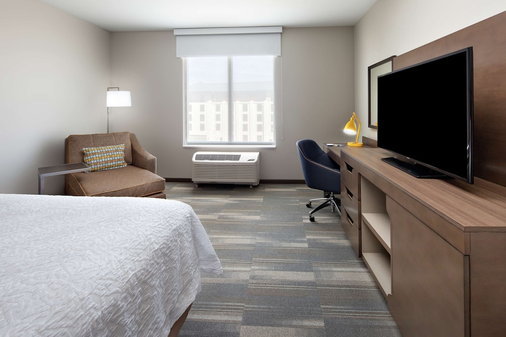 hampton inn and suites san diego airport liberty station