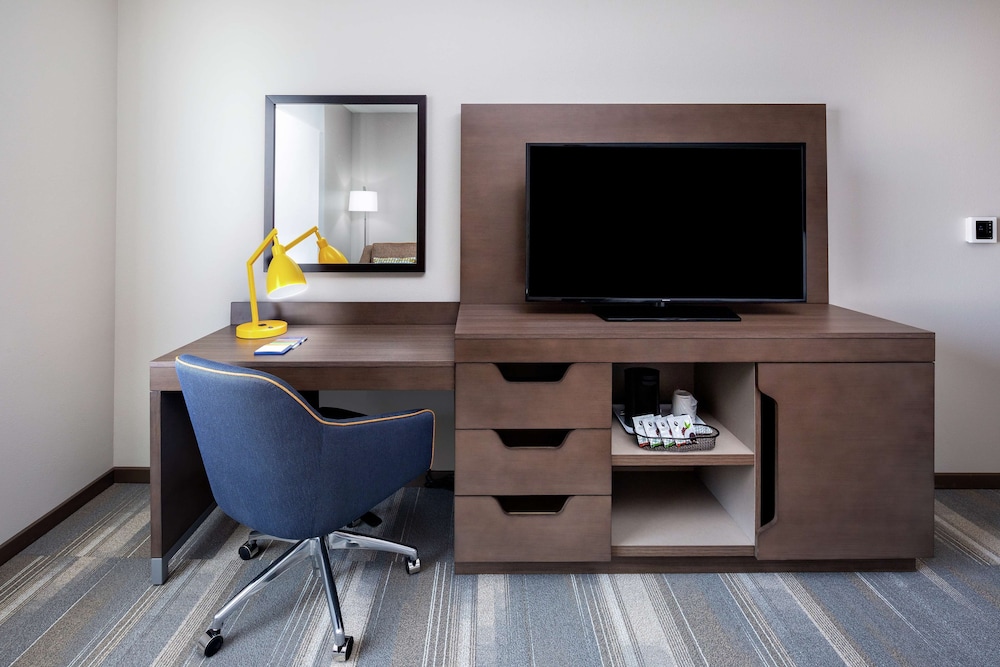 hampton inn and suites san diego airport liberty station