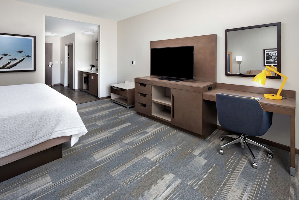 hampton inn and suites san diego airport liberty station